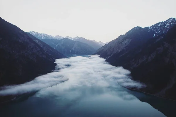 Вид с воздуха на озеро Планзее в Тироле, Австрия — стоковое фото