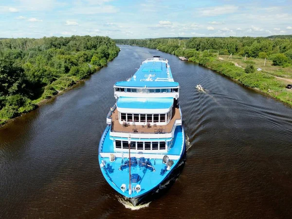 Viaje Aéreo Barco Pasajeros Largo Del Río Hermoso Paisaje Panorámico — Foto de Stock