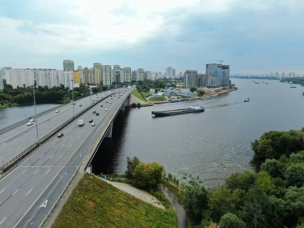 Aerial View Car Traffic Bridge River Expressway Big City Beautiful — Stock Photo, Image