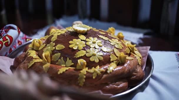Mooie Traditionele Bruiloft Loaf Cake — Stockvideo