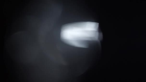 Mooie Flits Overgangen Van Lens Een Zwarte Achtergrond — Stockvideo