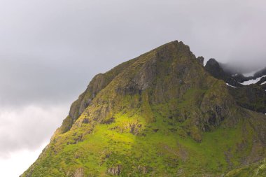 Norveç'te Lofoten, Eggum, gece yarısı güneşi ile Panorama