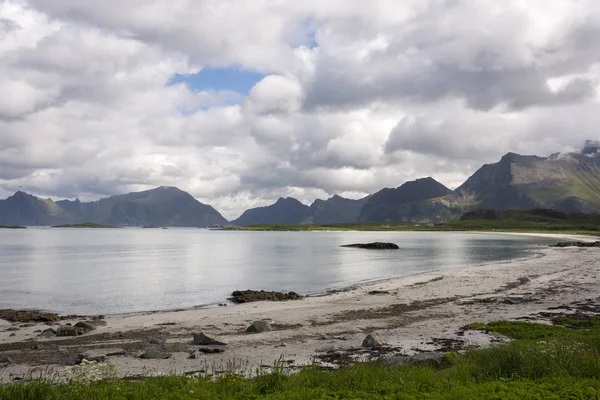 Landschaft Reinen Dorf Den Erhabenen Inseln Norwegen — Stockfoto