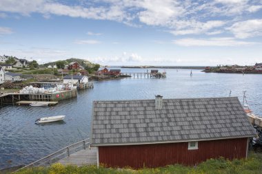 Norveç'te Lofoten adalarına Reine Köyü manzara