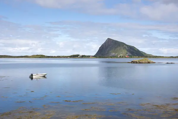Montanha Costa Eggum Para Ilhas Lofoten Noruega — Fotografia de Stock