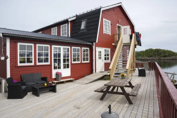 Σπίτια Και Αποβάθρες Για Χωριό Του Ringstad Στη Νορβηγία — Φωτογραφία Αρχείου