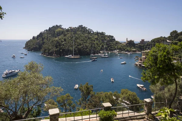 manzara, ev ve Villa Cenova İtalya Portofino sahil boyunca denizde