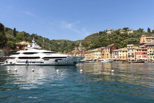 manzara, ev ve Villa Cenova İtalya Portofino sahil boyunca denizde