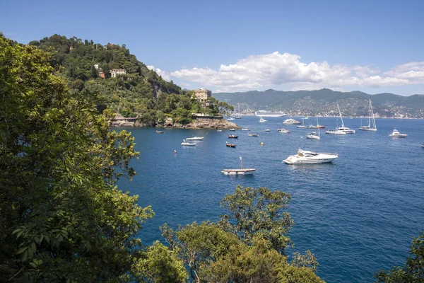 manzara, ev ve Villa Cenova İtalya Portofino sahil boyunca denizde