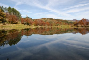 Bocco Gölü sonbahar sezonu Bocco geçidinde İtalya Liguria