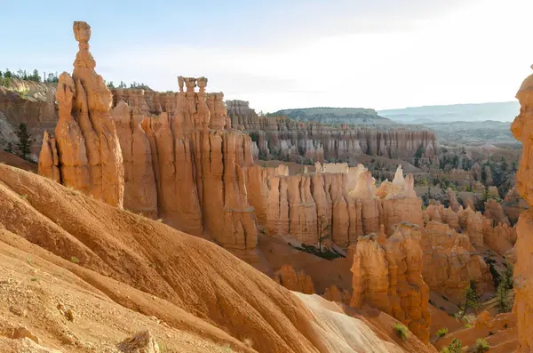 Τοπίο Σχετικά Bryce Canyon Για Τις Ηνωμένες Πολιτείες Της Αμερικής — Φωτογραφία Αρχείου