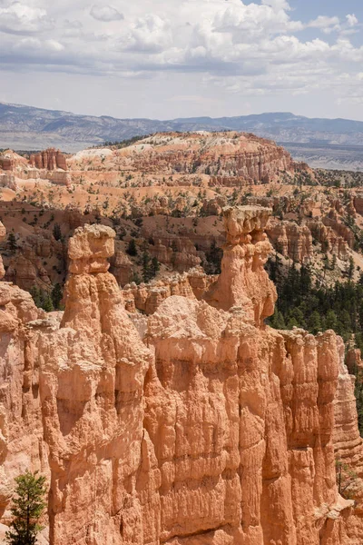 Τοπίο Σχετικά Bryce Canyon Για Τις Ηνωμένες Πολιτείες Της Αμερικής — Φωτογραφία Αρχείου