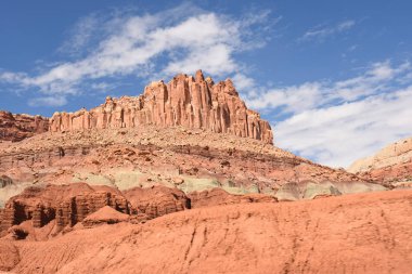 yolda doğal dolaşık yol Capitol resif Milli Parkı'nda Amerika Birleşik Devletleri