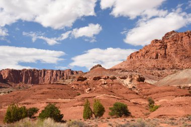 yolda doğal dolaşık yol Capitol resif Milli Parkı'nda Amerika Birleşik Devletleri