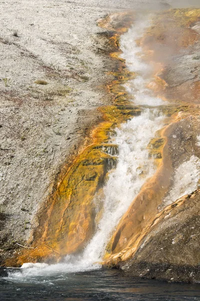 Gejzér Grand Prizmatikus Tavaszi Medence Yellowstone Nemzeti Parkban Wyoming — Stock Fotó