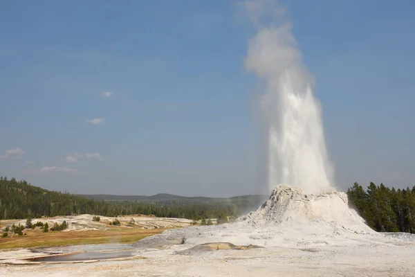 Château Fidèle Geyser Dans Vieux Bassin Fidèle Dans Parc National — Photo