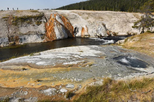 Geyserand Source Chaude Dans Parc National Yellowstone Dans Wyoming — Photo