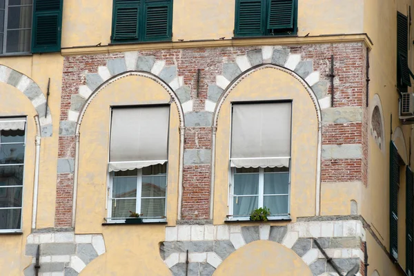 Windows Ancient Building City Genoa Italy — Stock Photo, Image