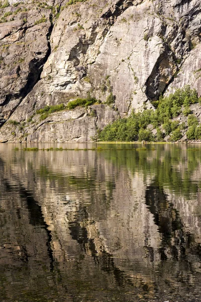 Bootsfahrt Zwischen Bergen Auf Dem Sognefjord Laerdal Norwegen — Stockfoto