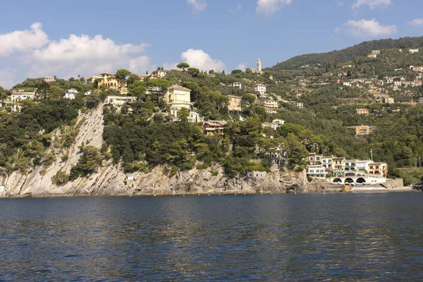 Italya Cenova Portofino Sahilinde Bir Tekne Gezisi Sırasında Görülen Manzaralar — Stok fotoğraf