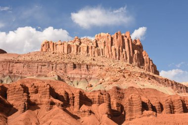 yolda doğal dolaşık yol Capitol resif Milli Parkı'nda Amerika Birleşik Devletleri