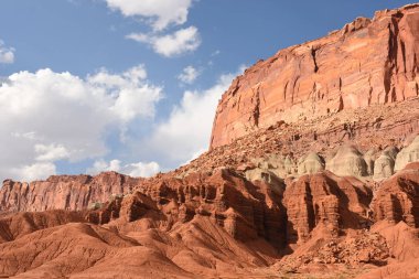 yolda doğal dolaşık yol Capitol resif Milli Parkı'nda Amerika Birleşik Devletleri