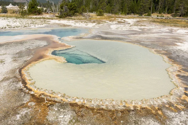 Geiser Aguas Termales Antigua Cuenca Fiel Parque Nacional Yellowstone Wyoming — Foto de Stock