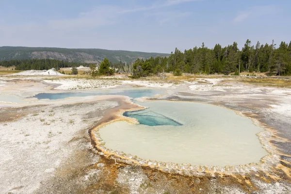 Geiser Aguas Termales Antigua Cuenca Fiel Parque Nacional Yellowstone Wyoming — Foto de Stock