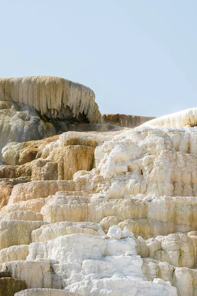 Źródła Termalne Formacje Wapienne Gorących Źródłach Mamuta Wyoming Ameryce — Zdjęcie stockowe