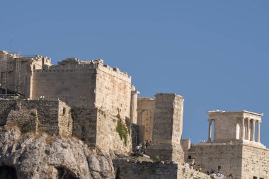 Atina 'daki Akropolis Tapınağı Yunanistan' daki Agora 'dan görülüyor
