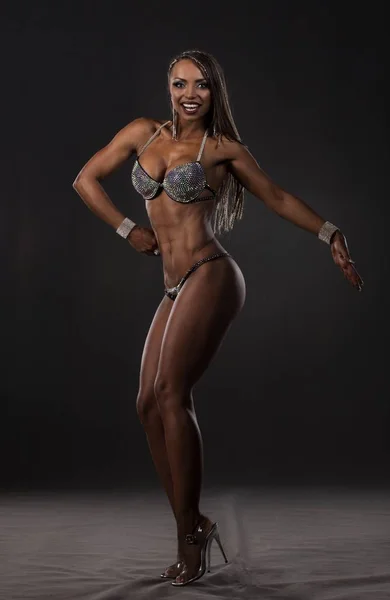 Beautiful Brunette Muscular Young Woman Athlete Sexy Underwear Posing Gray — Stock Photo, Image