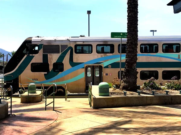 Şehir merkezinde ulaşım için otobüs alternatif.