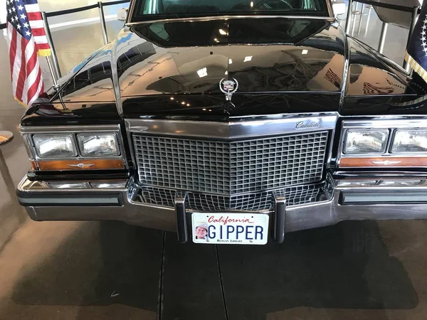 Eski başkan Ronald Reagan 'ın hizmetinde olan bir limuzin. Şimdi bir müzede sergileniyor..