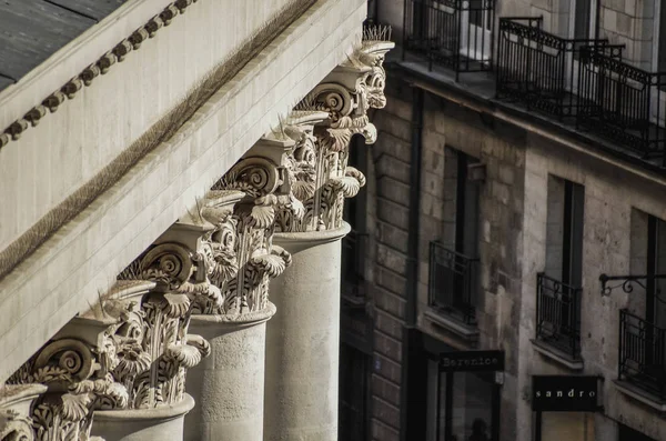 Parte Superior Colunas Iônicas Edifício Opera Nantes França — Fotografia de Stock