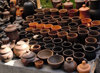 çömlek: bardak, sürahi, bardak, su ısıtıcıları el yapımı.yiyecek ve su için kaplar