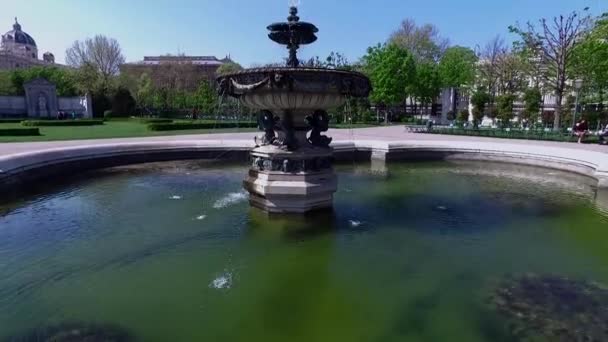 Fuente Viena Volksgarten — Vídeo de stock