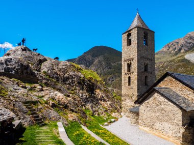 Katalan Pireneleri'ndeki Romanesk Boi kilisesi, İspanya