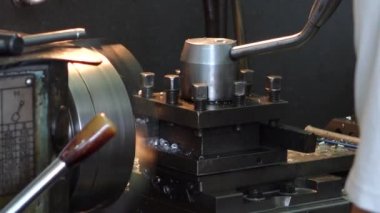 sondaj makinesinde delik açma