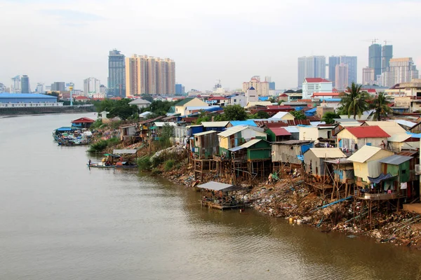 Problema della spazzatura a Phnom Penh, 4, River Fotografia Stock