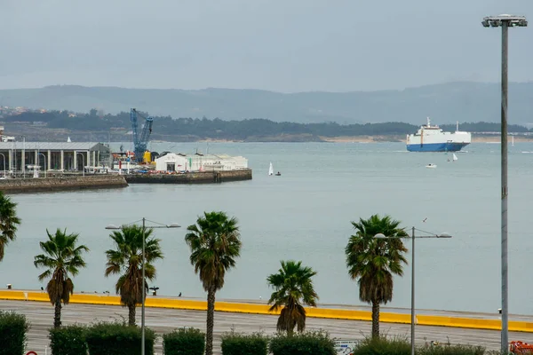 Beau Front Mer Santander Avec Ferry Bateaux Arrière Plan Par — Photo