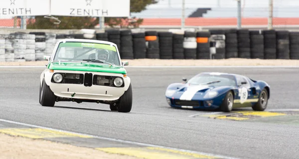 Circuit Jarama Madrid Spain April 2016 Bmw 2002 Chased Ford — Stock Photo, Image