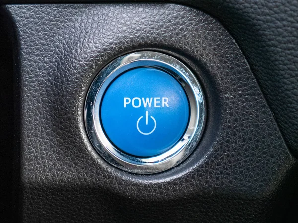 Кнопка Питания Панели Управления Внутри Синего Гибридного Автомобиля Подсветкой — стоковое фото