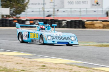 Jarama, Madrid, İspanya turu; Nisan 03 2016: Jarama pistinde klasik bir araba yarışında Chevron B23