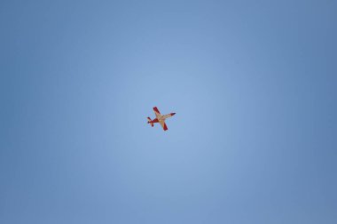 Kartal devriye uçuşu İspanyol bayramı kutlamaları için yola çıktı.