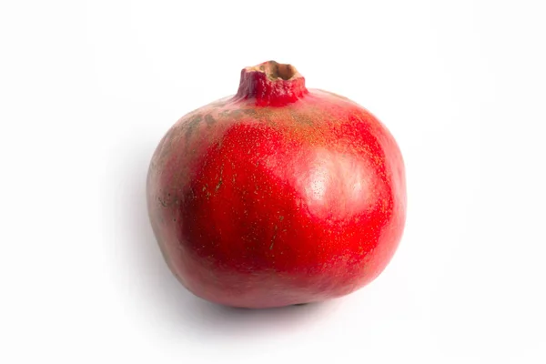 Rött Moget Granatäpple Vit Bakgrund Isolat — Stockfoto