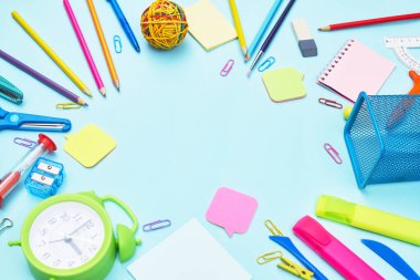 Mavi arkaplan okulu, üniversite, fotokopi alanı bir