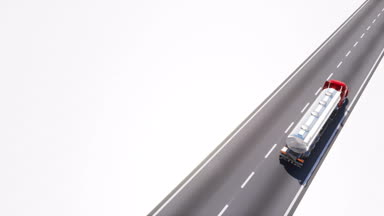 Yük kamyonu krom gaz veya Petrol tankı boş Otoban yol kopya alanı ile beyaz arka plan üzerinde izole hareket ile. 4 k'dan fazla işlenen lojistik kavramı loopable 3d animasyon