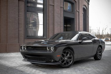 Challenger dodge siyah baskı