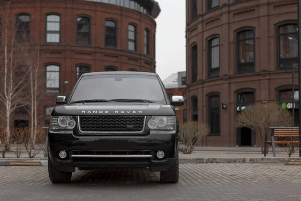 Svart Range Rover Moskva — Stockfoto