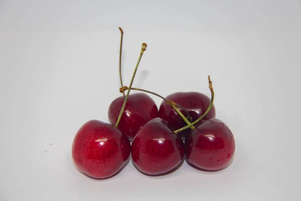 Cereza Dulce Sobre Fondo Blanco — Foto de Stock